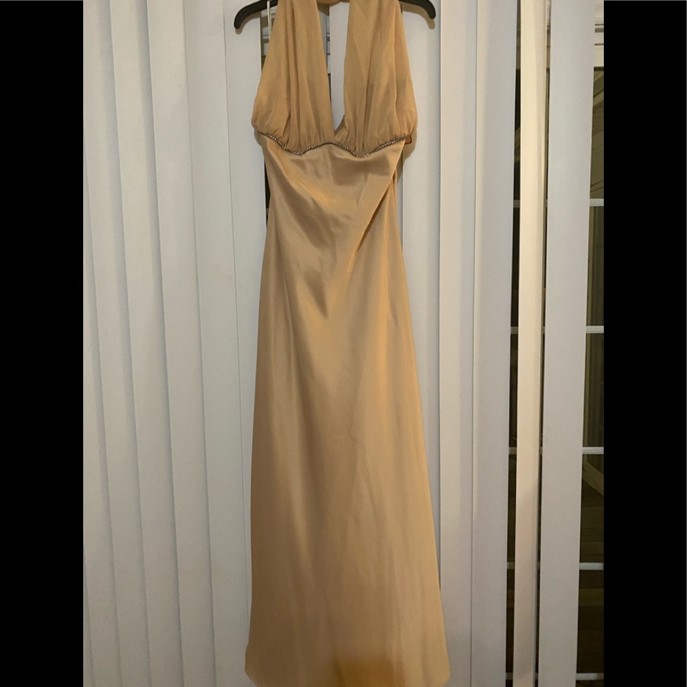 Ladies Forma Gown